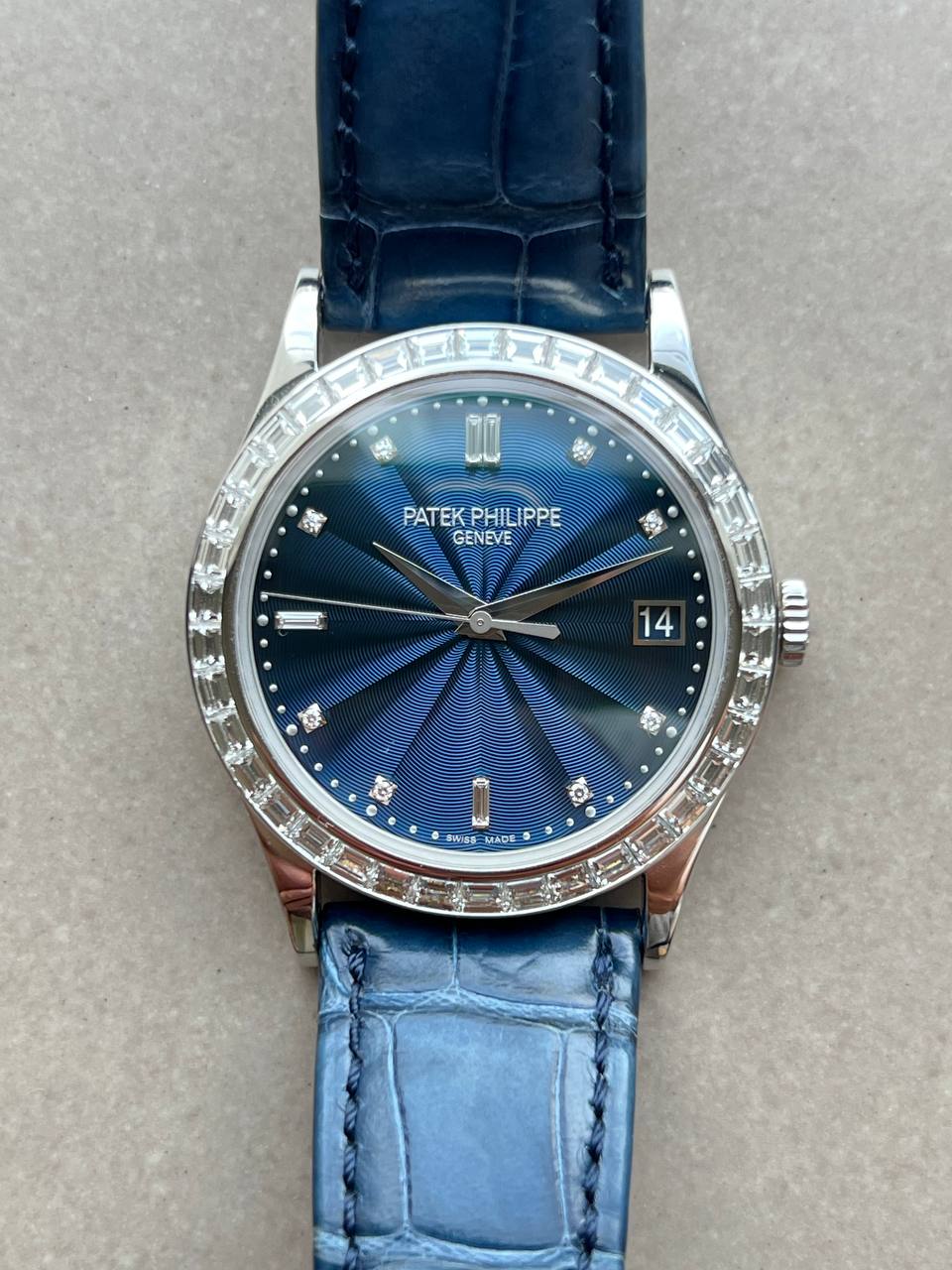 Patek Philippe Calatrava Baguette Diamond Bezel 38 mm 5298 Platinum