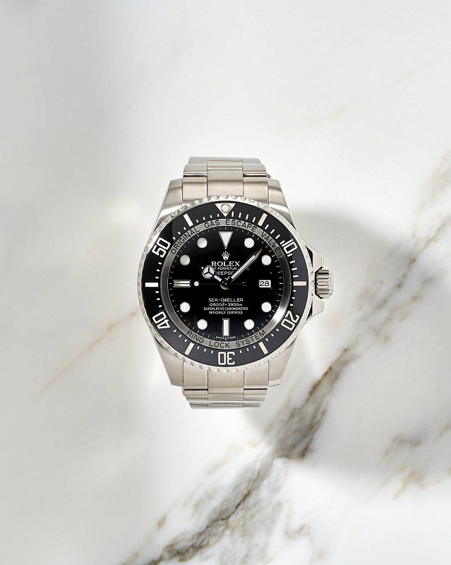Rolex Sea-Dweller Deepsea 44mm 116660 V Series