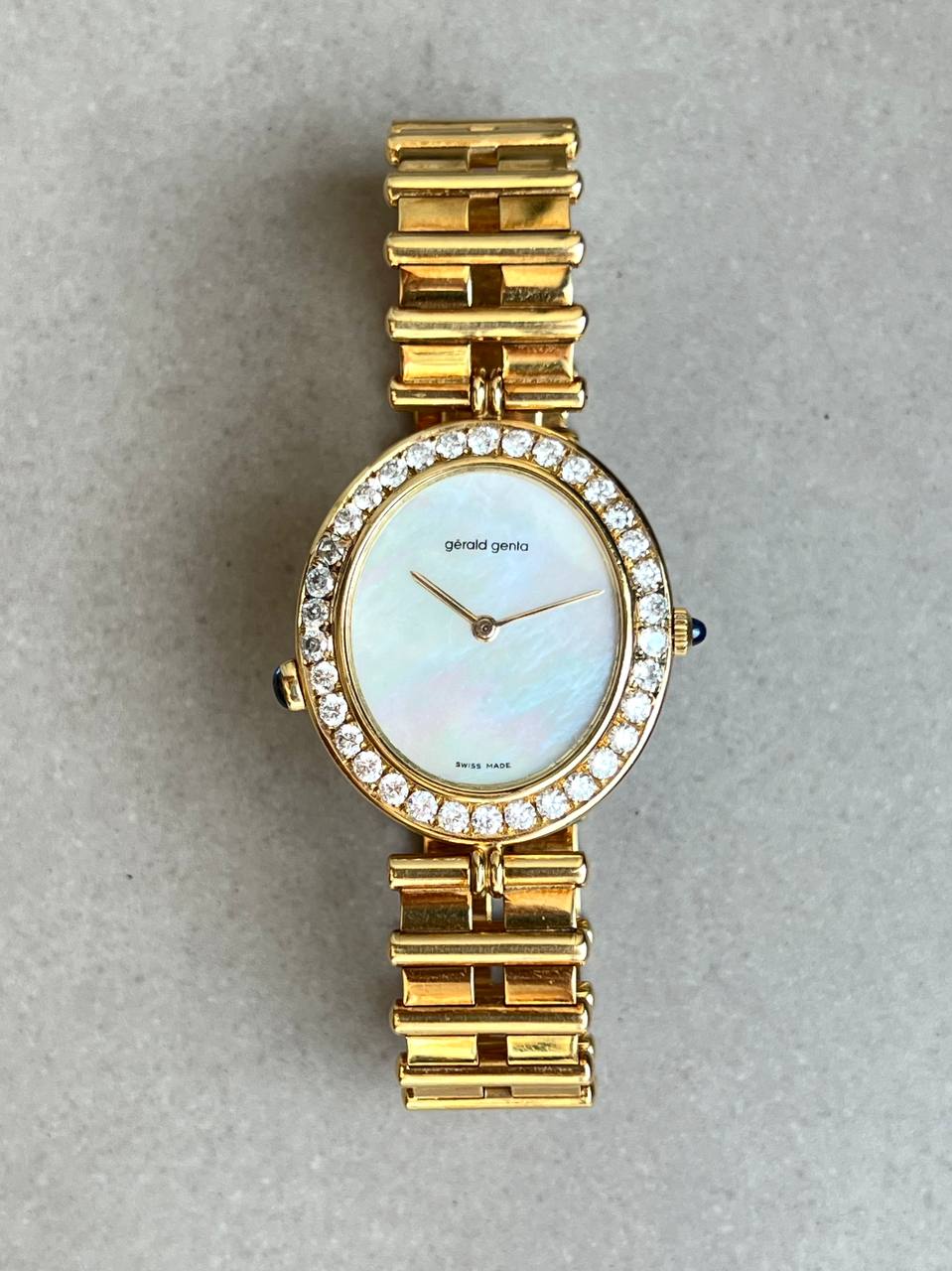 Gerald Genta Ova Minutel Repeater MoP Dial