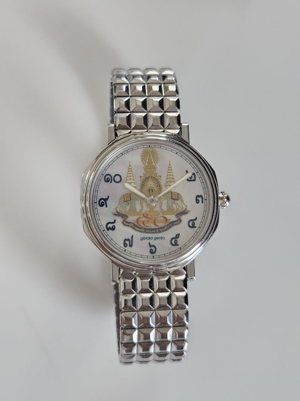 Gérald Genta Jubilee Thailand 50th Anniversary Celebration MOP Dial