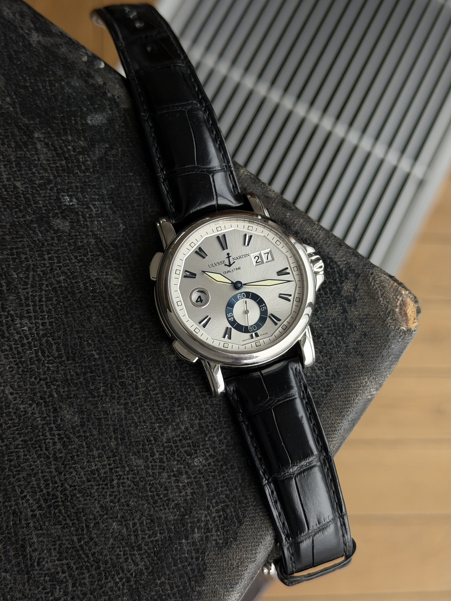 UN GMT Dual Time Big Date Silver Dial 