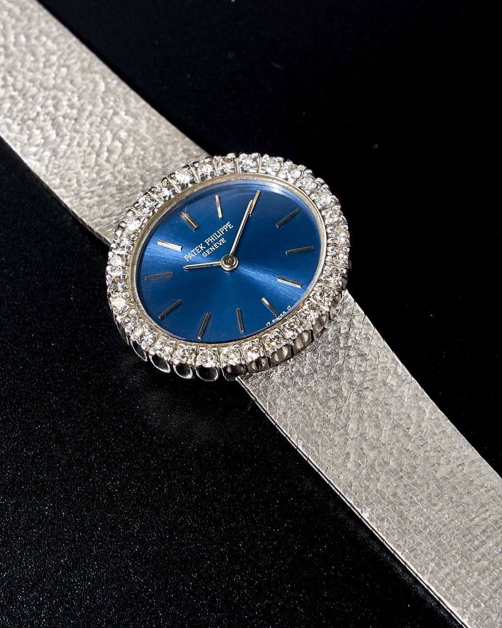 Patek Philippe Vintage Oval White Gold Blue Dial 4177