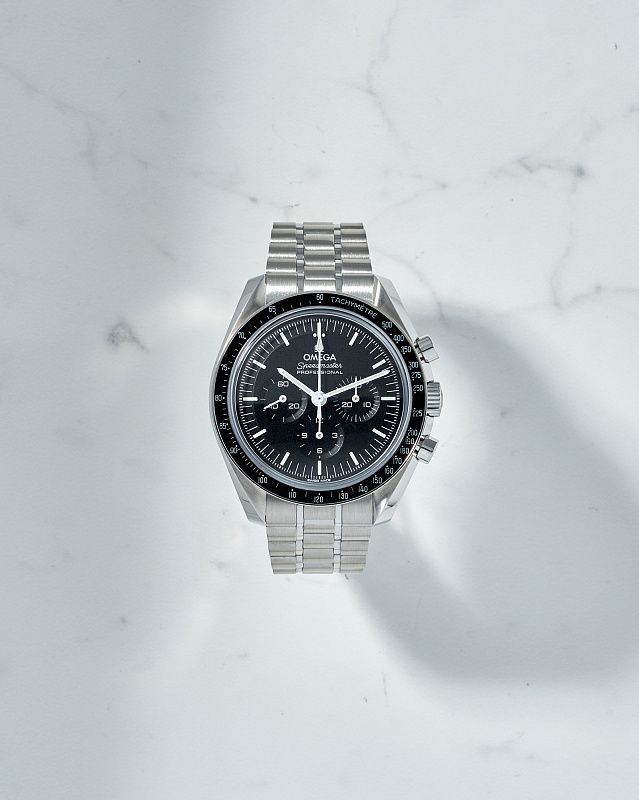 Omega Speedmaster Professional Moonwatch Co-Axial Master Chronometer NOS
