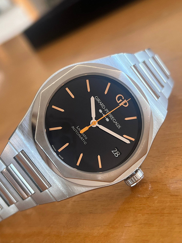 Girard Perregaux Laureato 42 Infinity Edition 