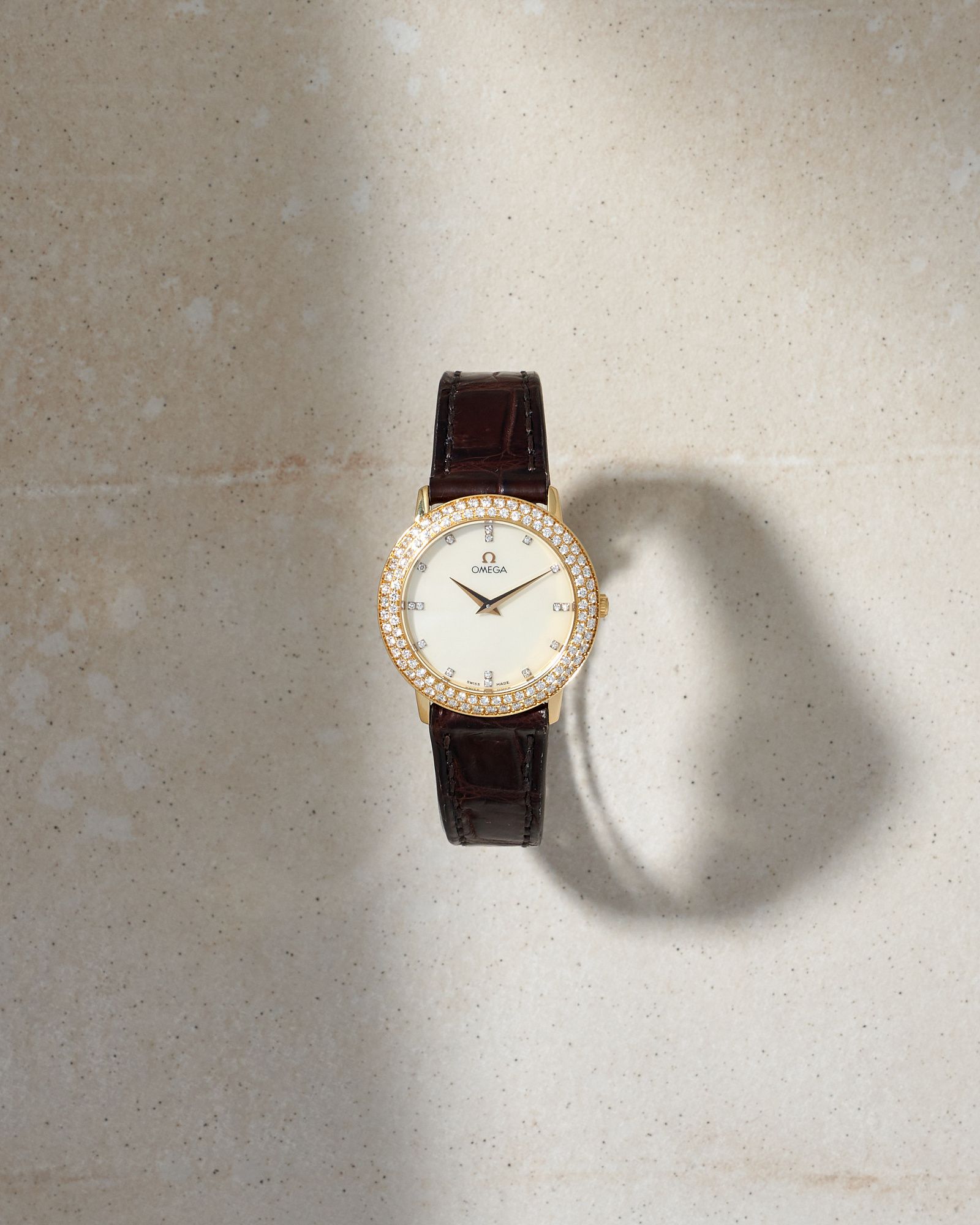 Omega Vintage MoP 28mm with Diamonds