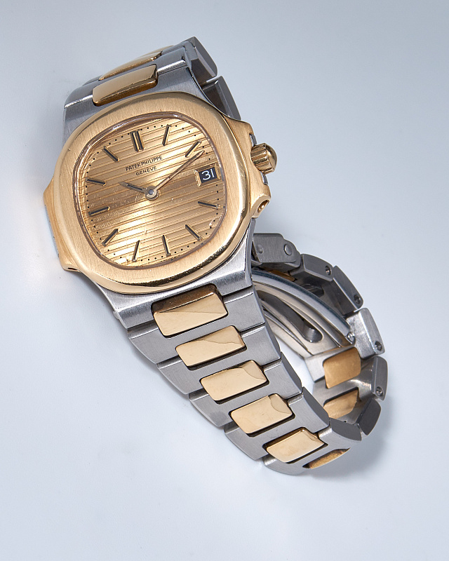Patek Philippe Nautilus 4700 Ladies