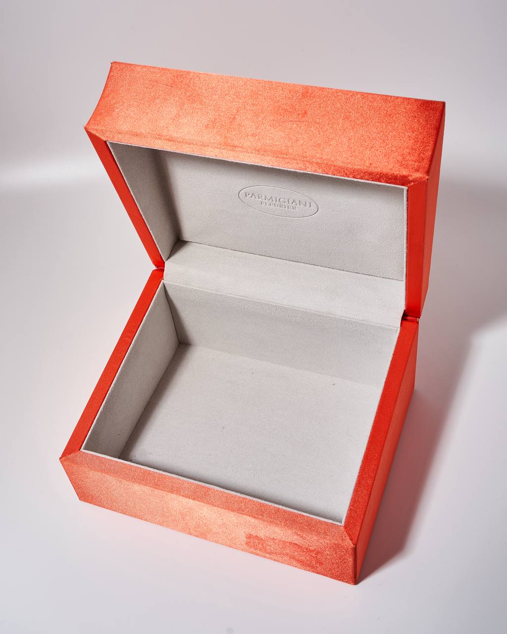 Коробка Parmigiani Fleurier box